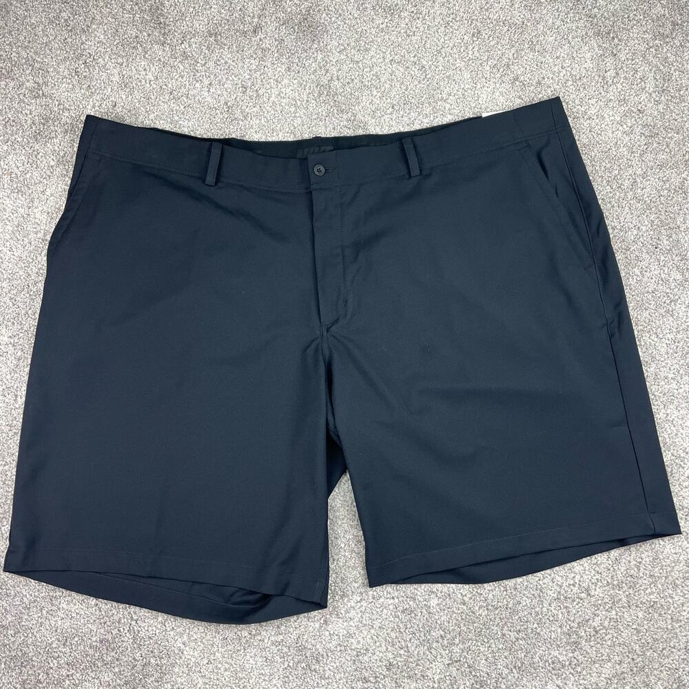 NEW! Nike Golf Men's Standard Fit black shorts size 50